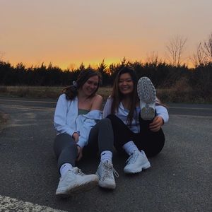 Meet your Posher, Hailey